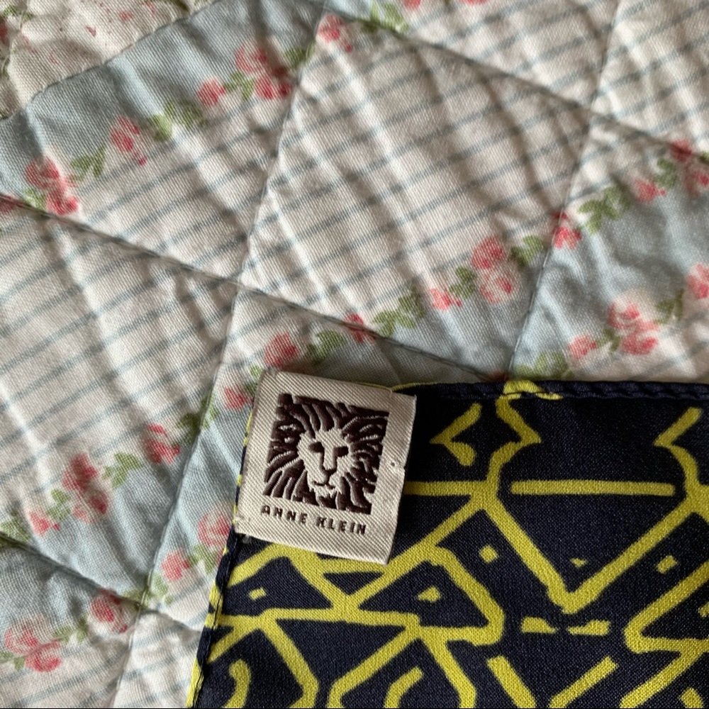 Anne Klein Scarf Geometric Multicolored - Picture 6 of 8